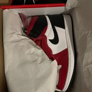 Meet your Posher, Dennis